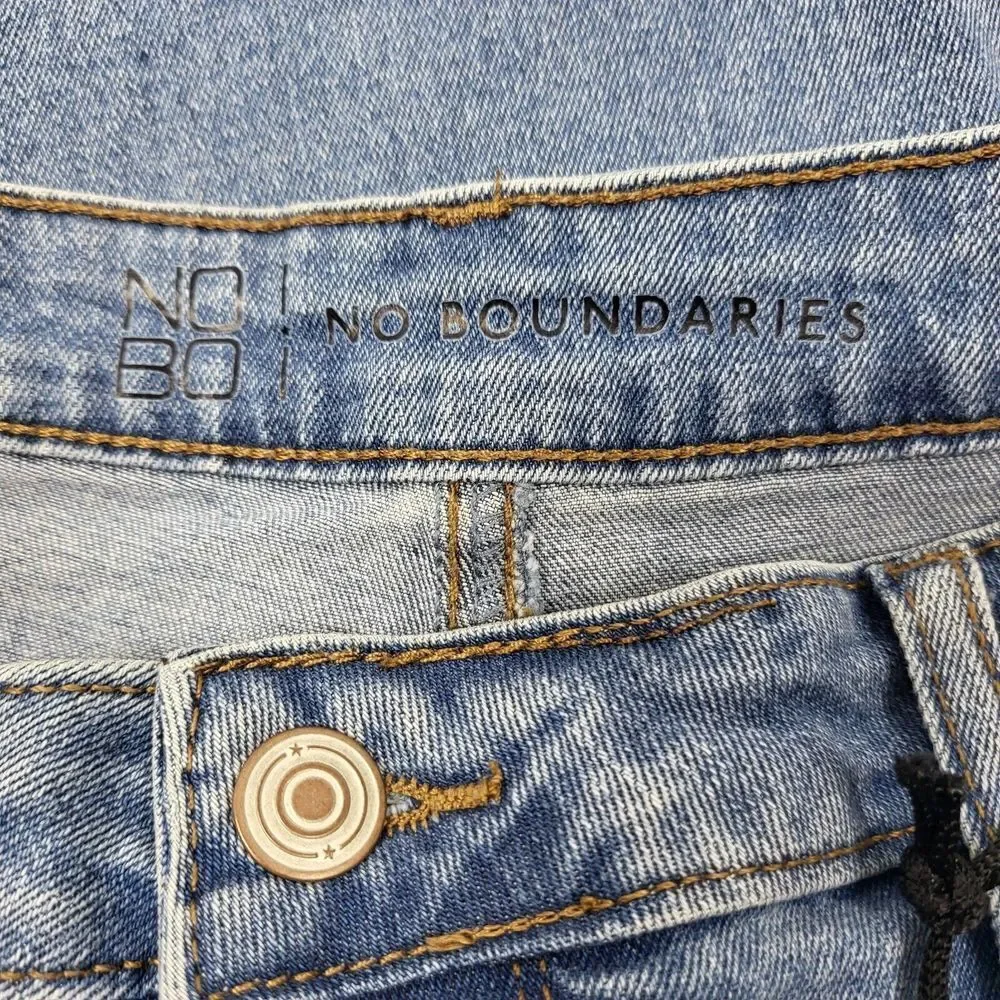 No Boundaries NOBO Destructed Mom Jeans 19‎ Super High Rise Raw Hem Medium Wash